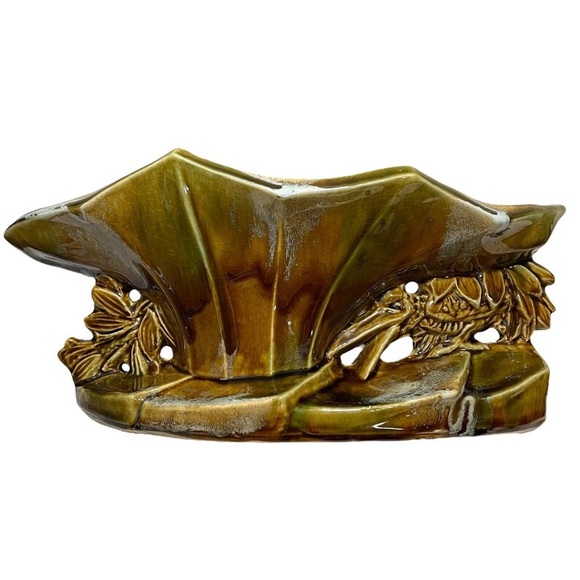 Vintage 1950s McCoy Large Lotus Centerpiece Pottery Planter - Flower Form Vase - Picture 3 of 10